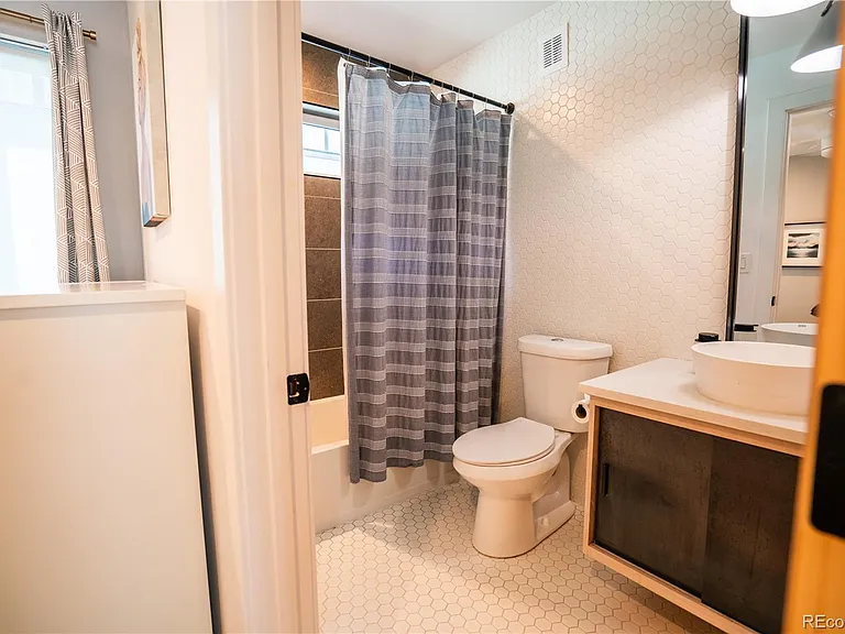 3548 Lipan St — Photo 32