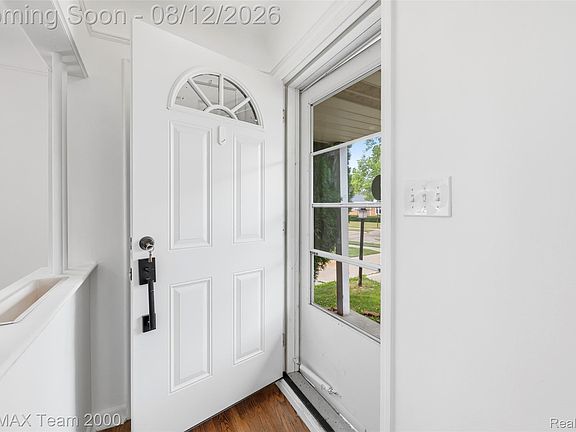 3rd image of 6816 Mansfield St