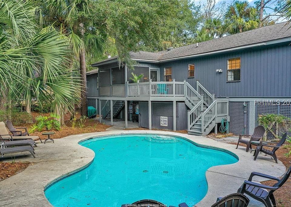 1st image of 10 Jacana St