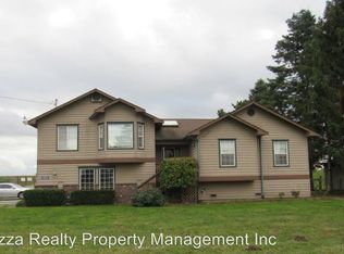 13572 Rivers Ct, Mount Vernon, WA 98273