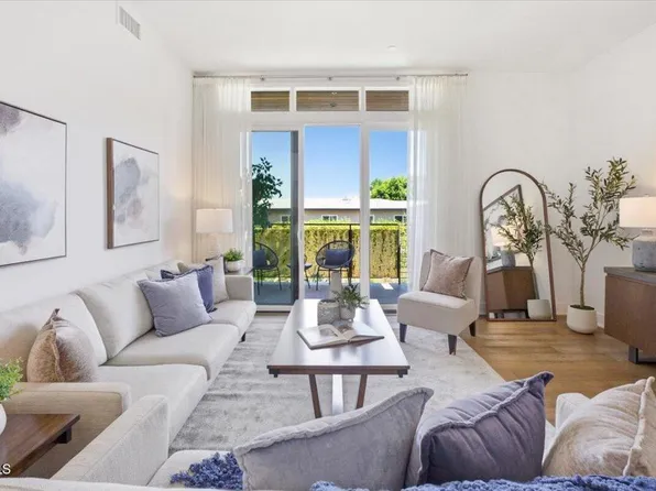 125 Hurlbut St Unit 205, Pasadena, CA 91105