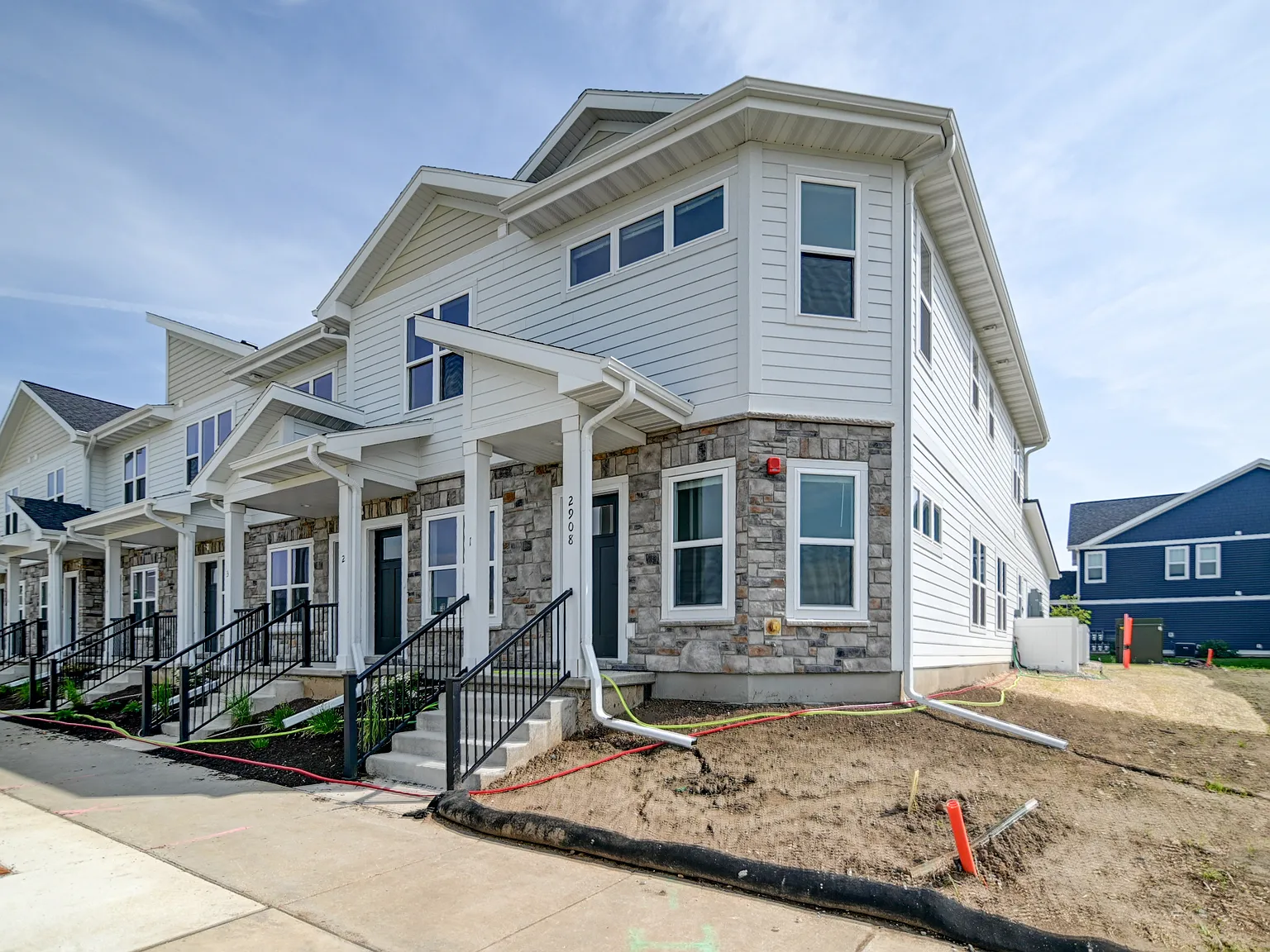 2 bed, 2.5 bath, 1168 sqft, $2,250 — Photo 1