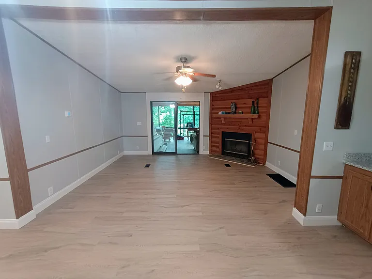 124 Woodshore Dr — Photo 21