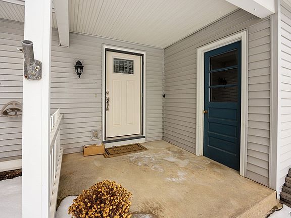 3rd image of 5250 Longridge Rd