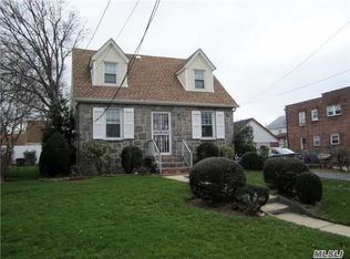 13631 Brookville Blvd, Rosedale, NY 11422