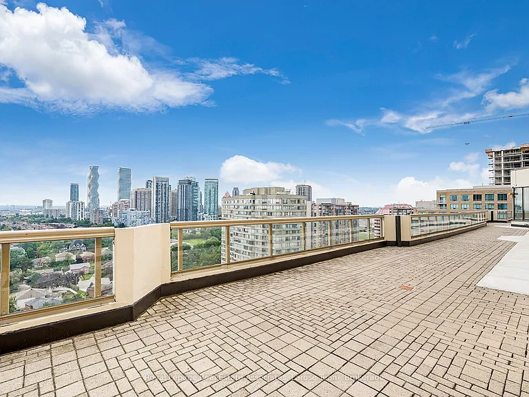 55 Elm Dr W #Penthouse 02 — Photo 27