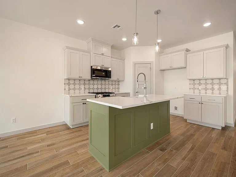 4909 Misty Wood Ln — Photo 19