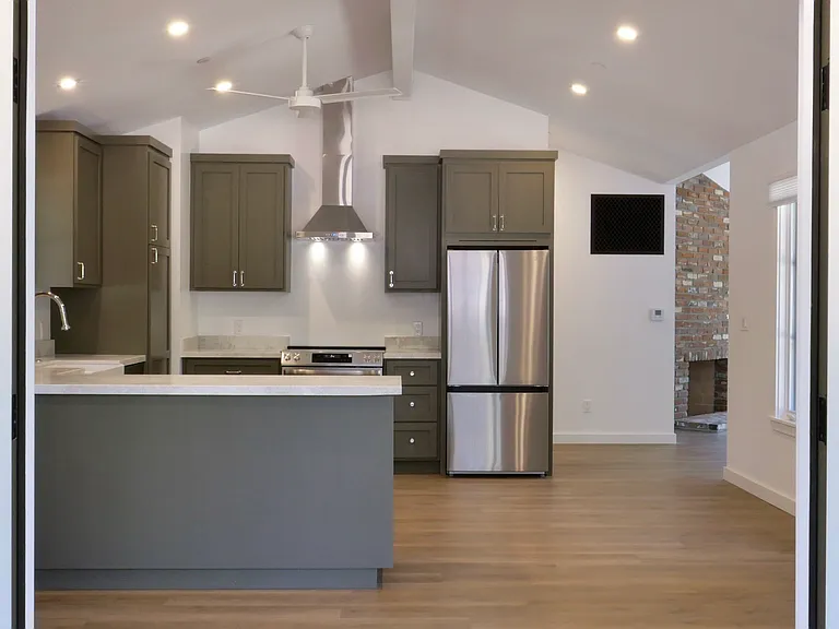 312-314 W Aliso St — Photo 5