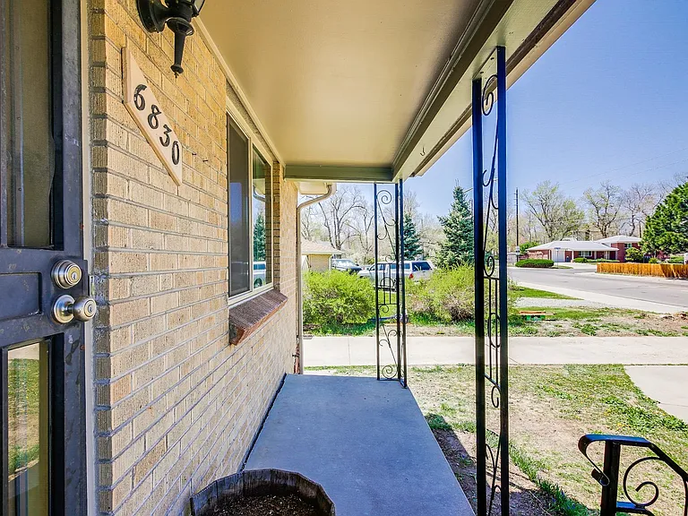 6830 W 26th Ave — Photo 3
