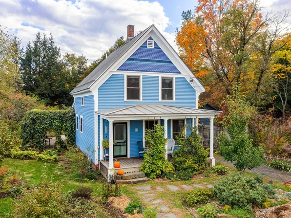 76 Hawthorn Street, Hartford, VT 05088