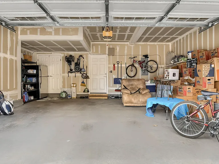 1751 S Buchanan Cir — Photo 37