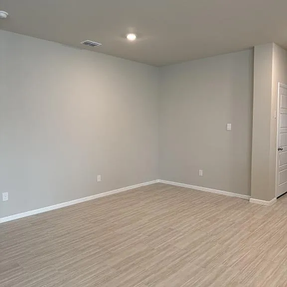 448 Kaufman Dr — Photo 9