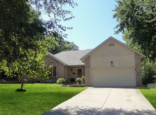 3080 E Avalon Dr, Springfield, MO 65804
