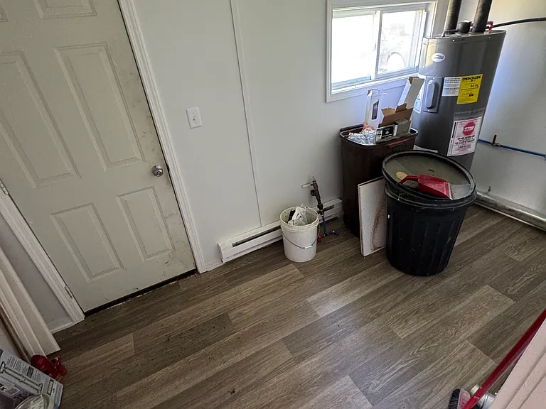 210 Santee Ave — Photo 9
