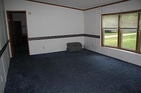 2nd image of 4514 Hemlock Ln