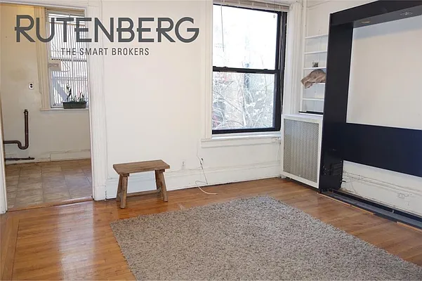 Rented by R New York | media 10