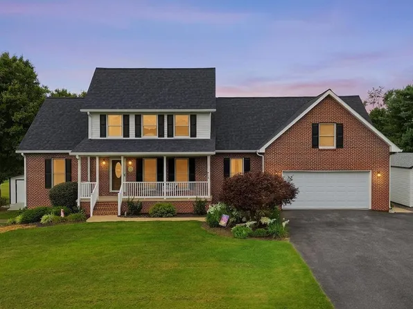 185 Hannah Ct, Winchester, VA 22603