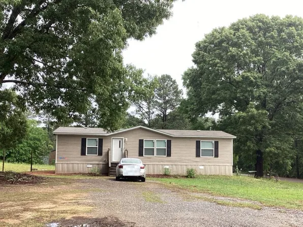 141 Hillcrest St, Tallassee, AL 36078