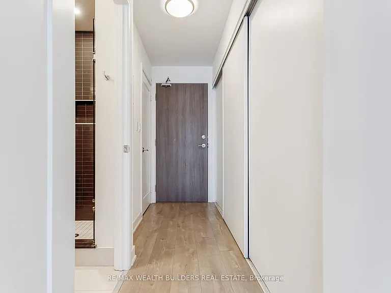 576 Front St W #1211E — Photo 16