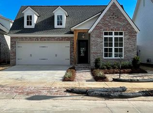 5131 McInnis Dr, Baton Rouge, LA 70809