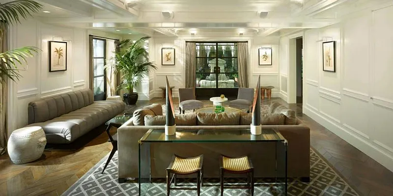 Rented by Level Group | media 20