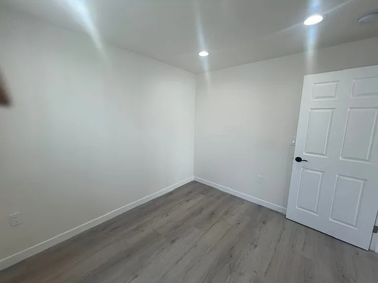 7317 -7321 Garden Grove Avenue — Photo 12