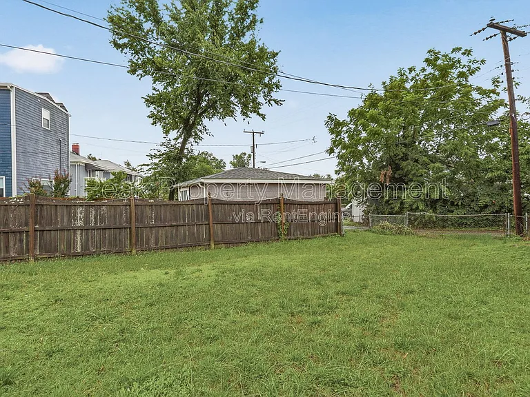 3322 Woodrow Ave — Photo 18