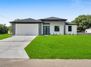 2811 50th St SW, Lehigh Acres, FL 33976