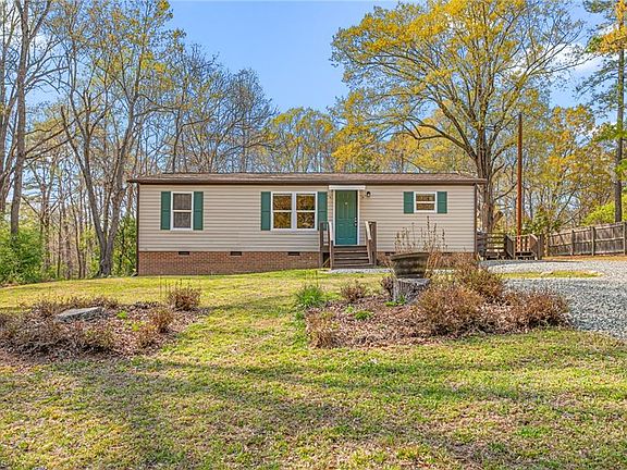 2nd image of 2234D Basil Holt Rd