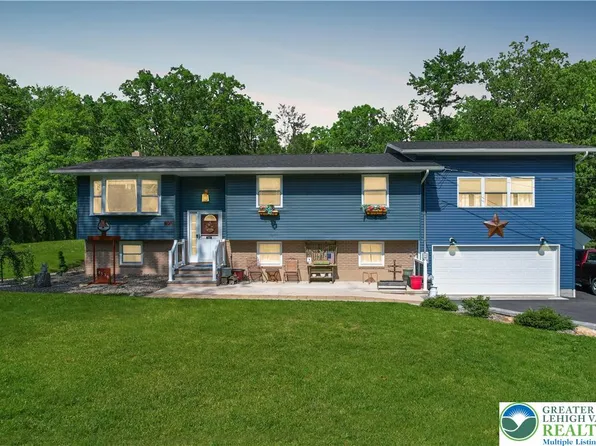 8539 Rextown Rd, Slatington, PA 18080