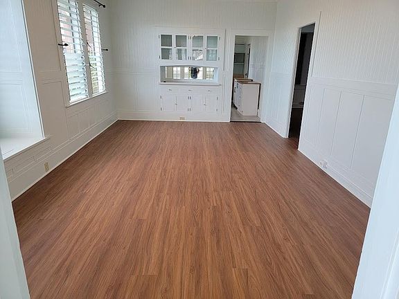 Living Room looking forward