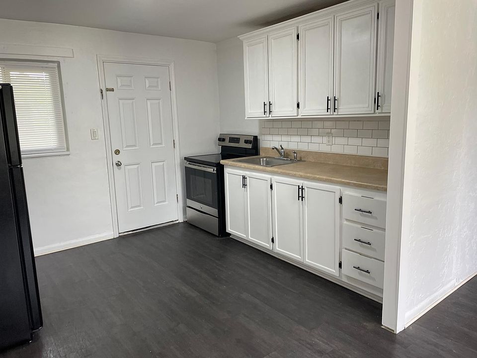 1st image of 2016 SW 6th St