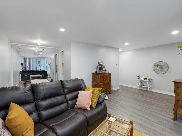 8200 E Jefferson Ave #506 — Photo 17