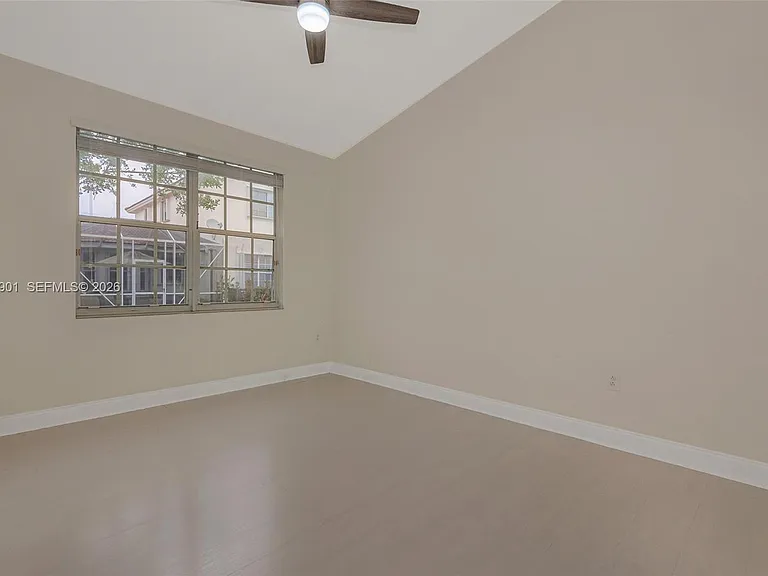 18823 SW 28th St — Photo 20