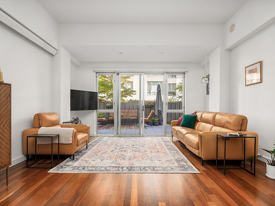 1st image of 125 N 10th St APT Sgb