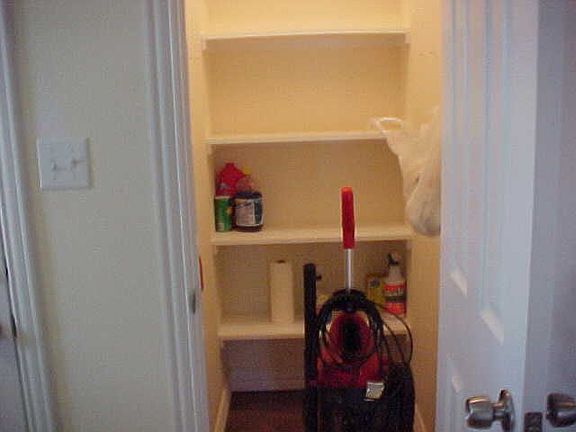 5th image of 1508 Avenue L NW