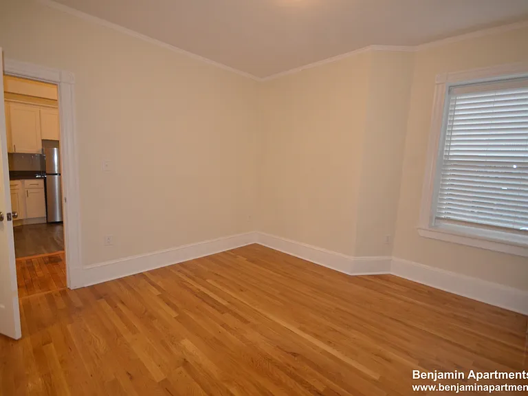 1589 Beacon St #4 — Photo 12
