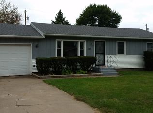 112 E 5th St, Coal Valley, IL