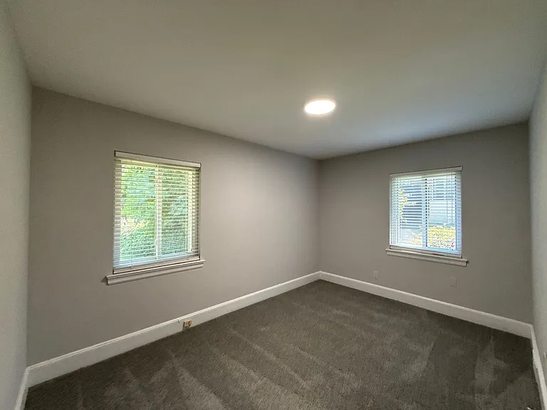 932 Hickory Nut St — Photo 13