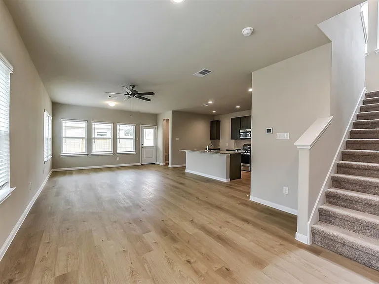 3842 Sugardale St — Photo 7