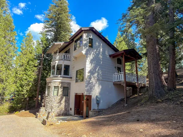 7475 Henness Cir, Yosemite National Park, CA 95389