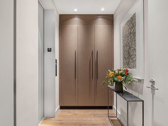 4th image of 50 Bridge Park Dr APT Ph2b