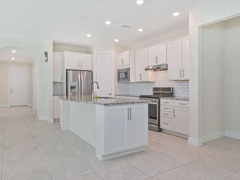 10530 Otter Key Ln — Photo 14