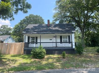 518 W White St, Chester, SC 29706