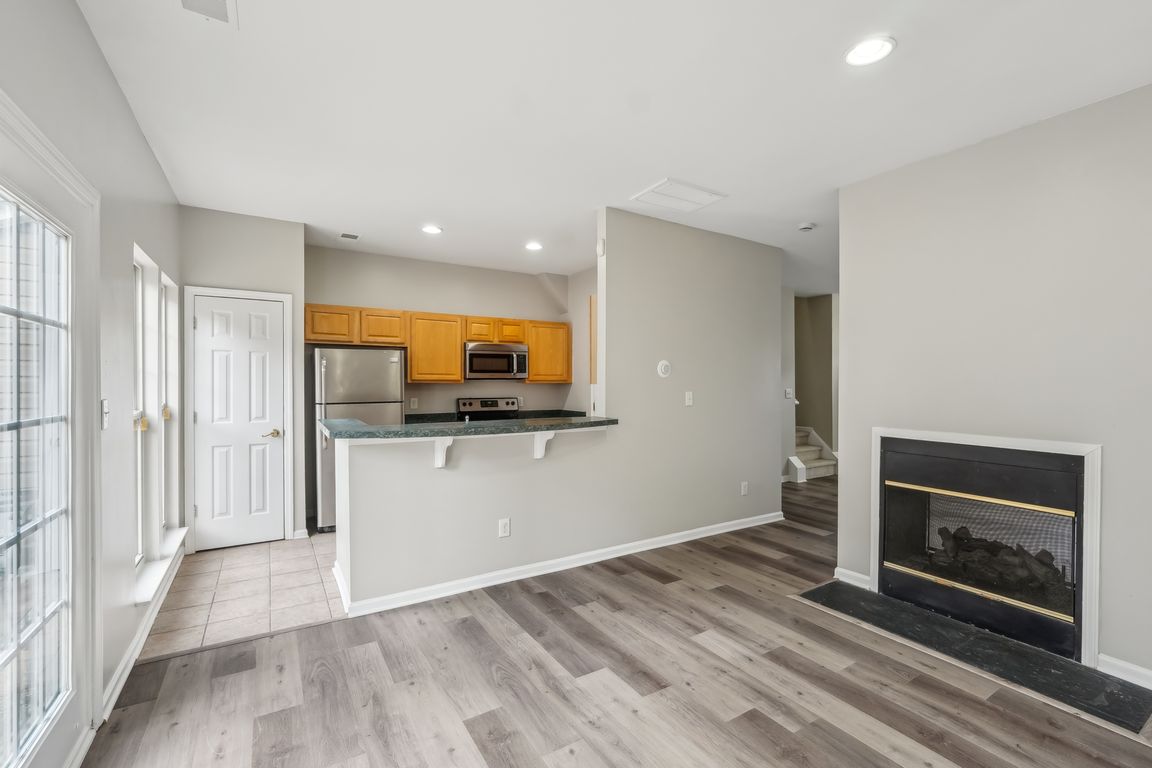 Uxbridge Woods Ct-009.jpg