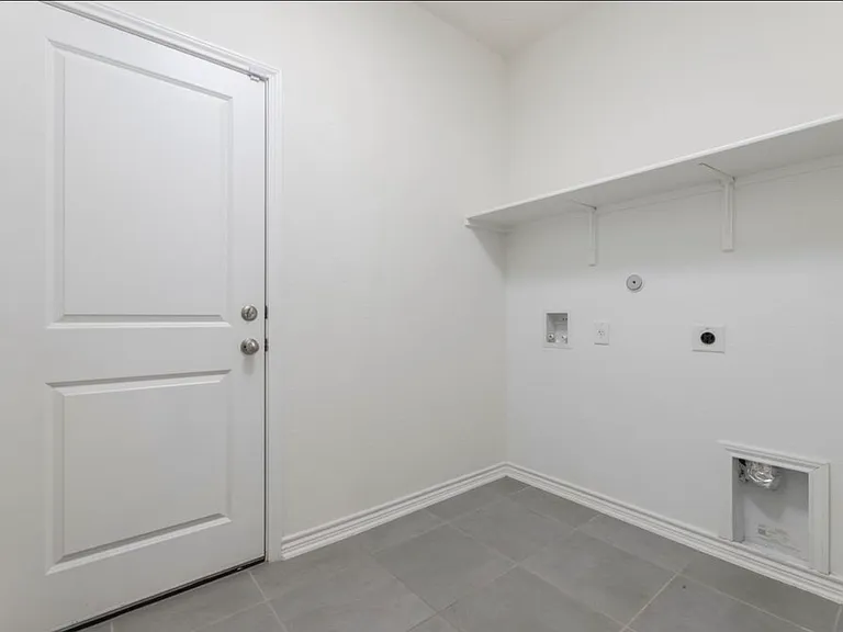 9507 Reinhartz Way — Photo 8