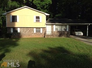 966 Slash Pine Rd, Forest Park, GA 30297
