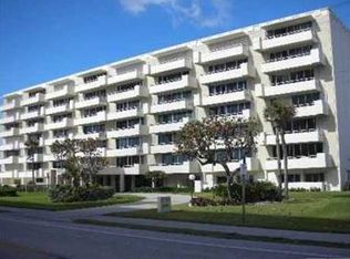 3051 S Ocean Blvd APT 404, Boca Raton, FL 33432