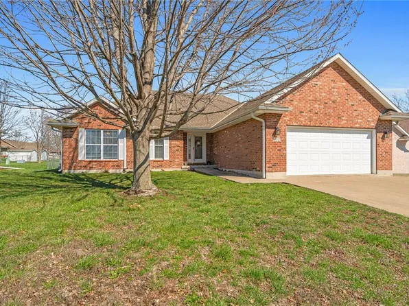417 E College St, Odessa, MO 64076