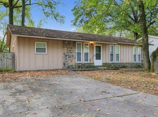 806 Towering Oaks Dr, Jacksonville, AR 72076